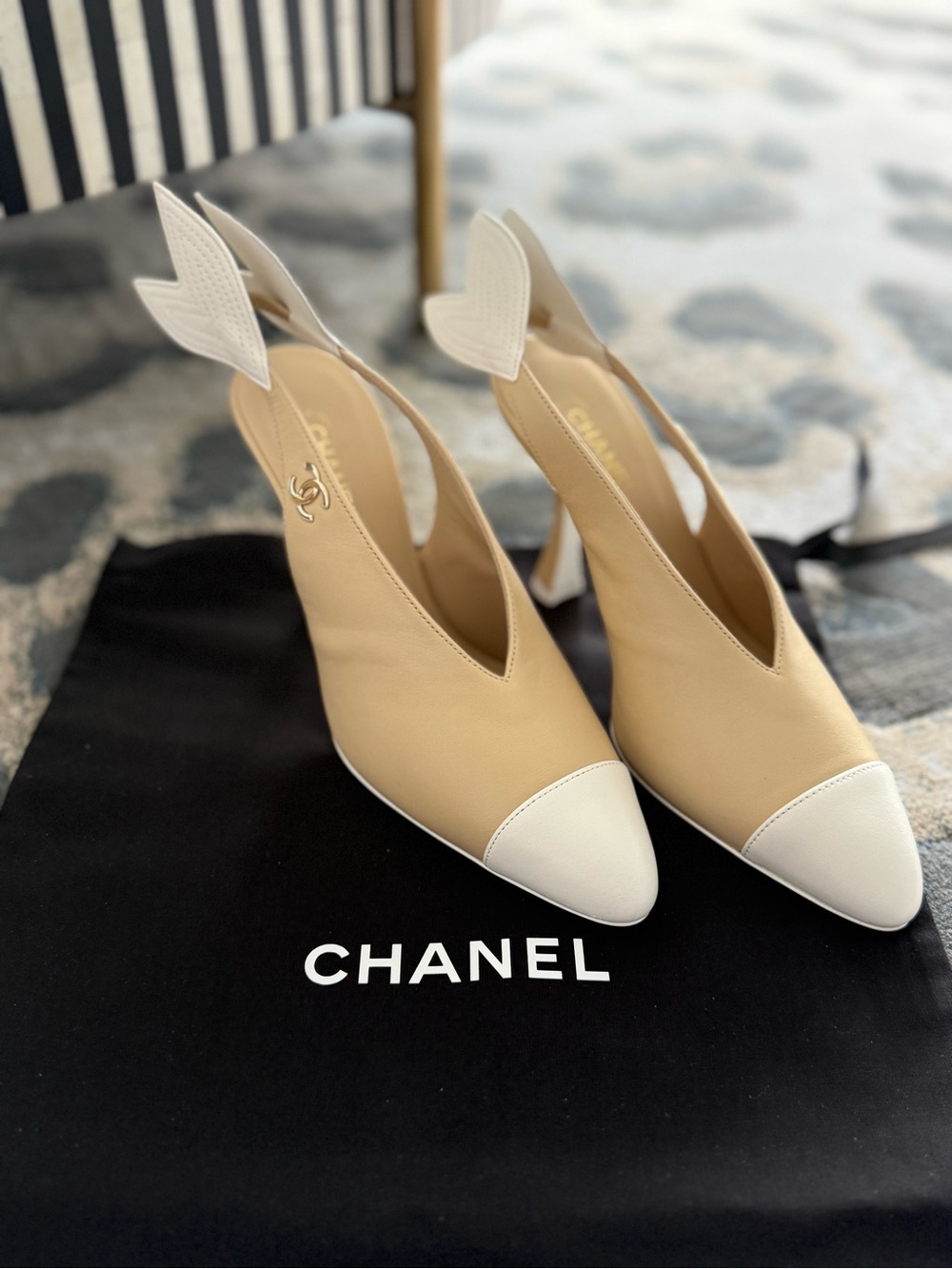CHANEL Beige and White Wingback Slingback Pumps - Picture 7 of 9